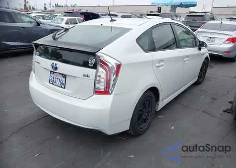 2015 Toyota Prius Three z USA, uszkodzony, nr VIN JTDKN3DU9F0399962